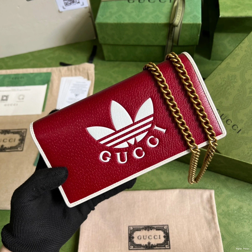 Hyperpeter Gucci wallet x with Adidas chain 0812